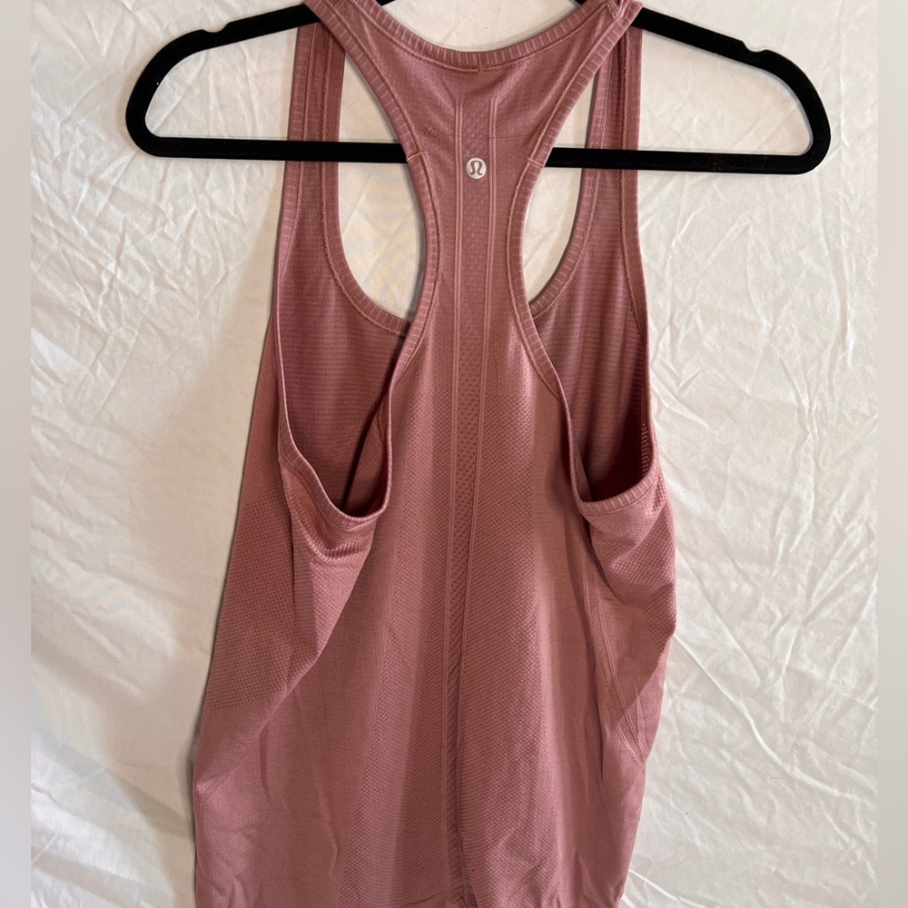 Lulu- Swiftly Tech Racerback Tank Top